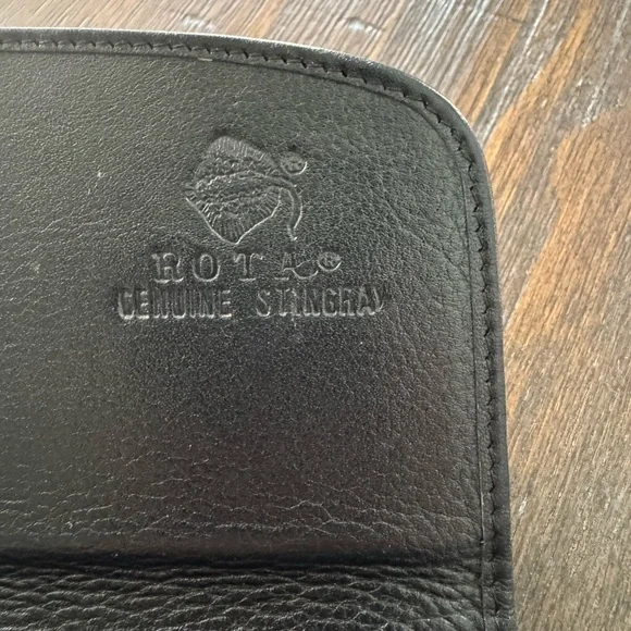 Stingray leather backpack purse and wallet set. - Picture 8 of 8